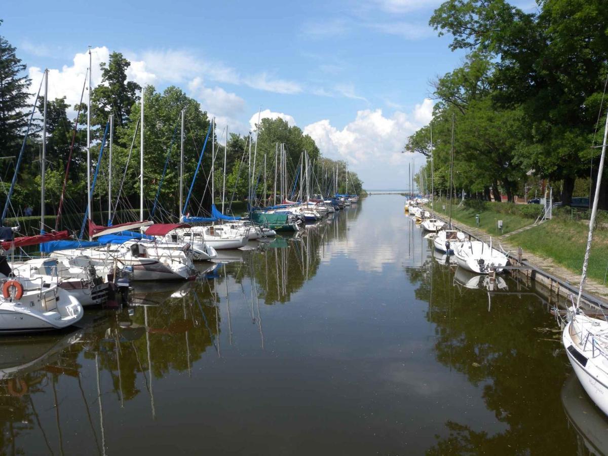 Apartment In Balatonmariafuerdo 19249 Balatonkeresztúr Εξωτερικό φωτογραφία