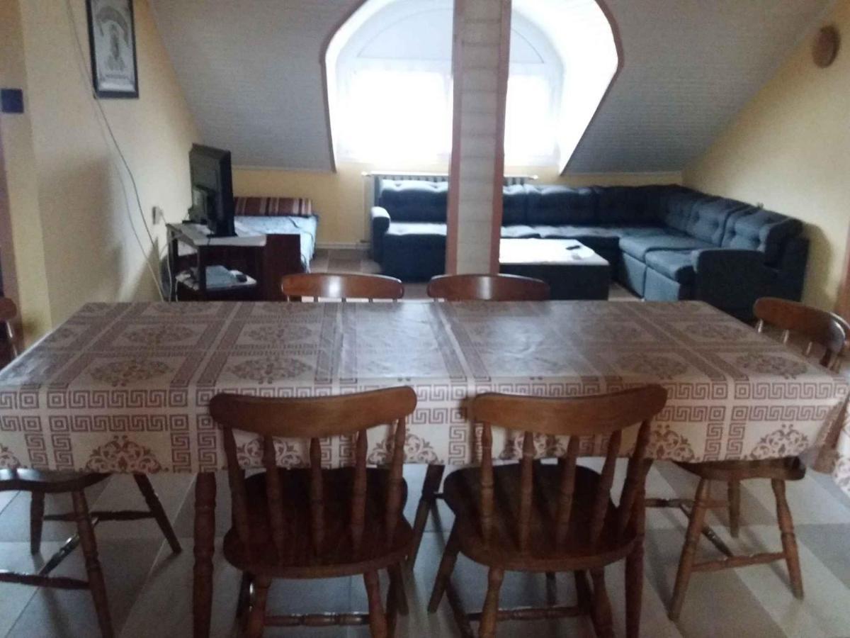 Apartment In Balatonmariafuerdo 19249 Balatonkeresztúr Εξωτερικό φωτογραφία