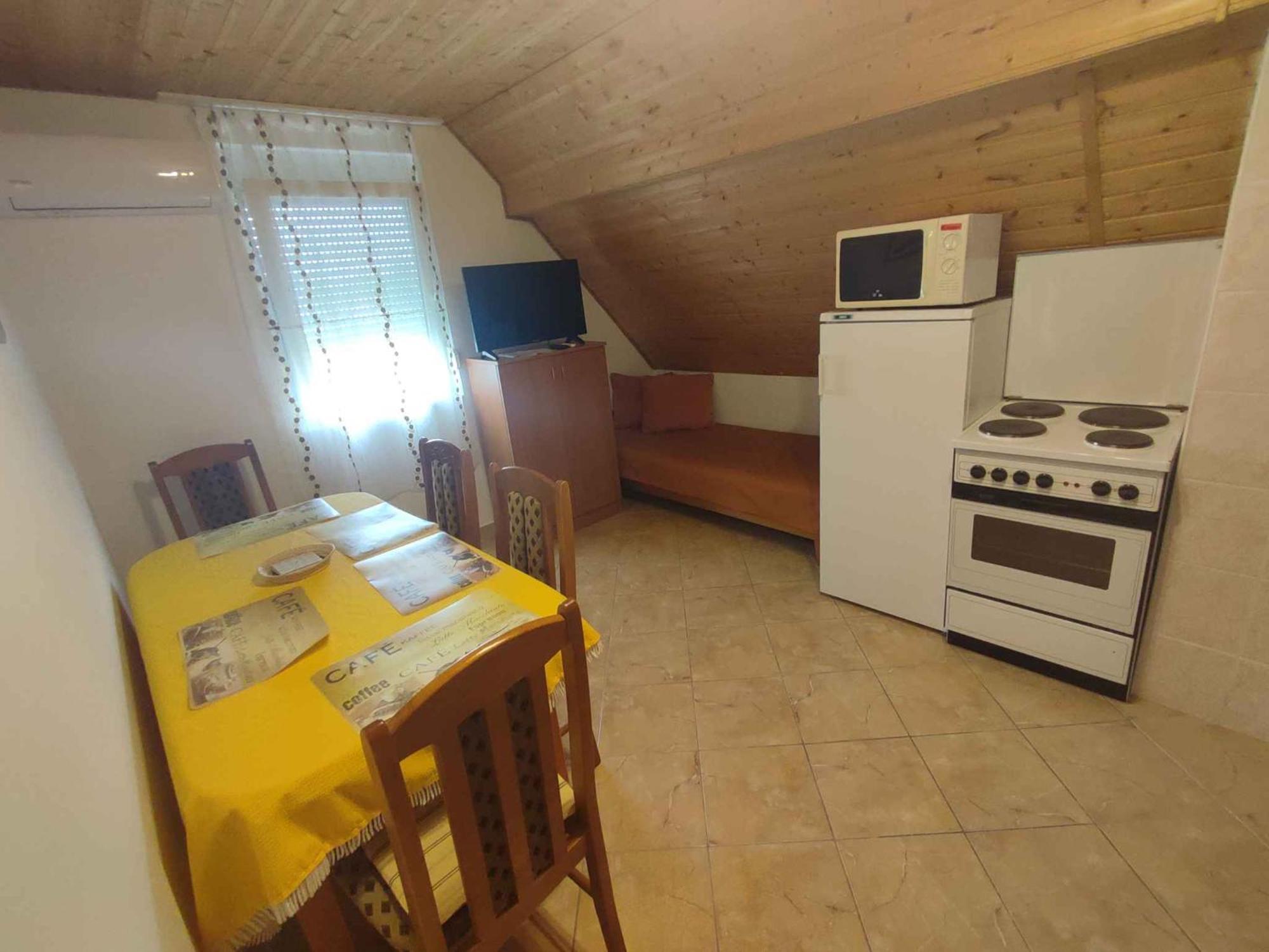 Apartment In Balatonmariafuerdo 19249 Balatonkeresztúr Εξωτερικό φωτογραφία